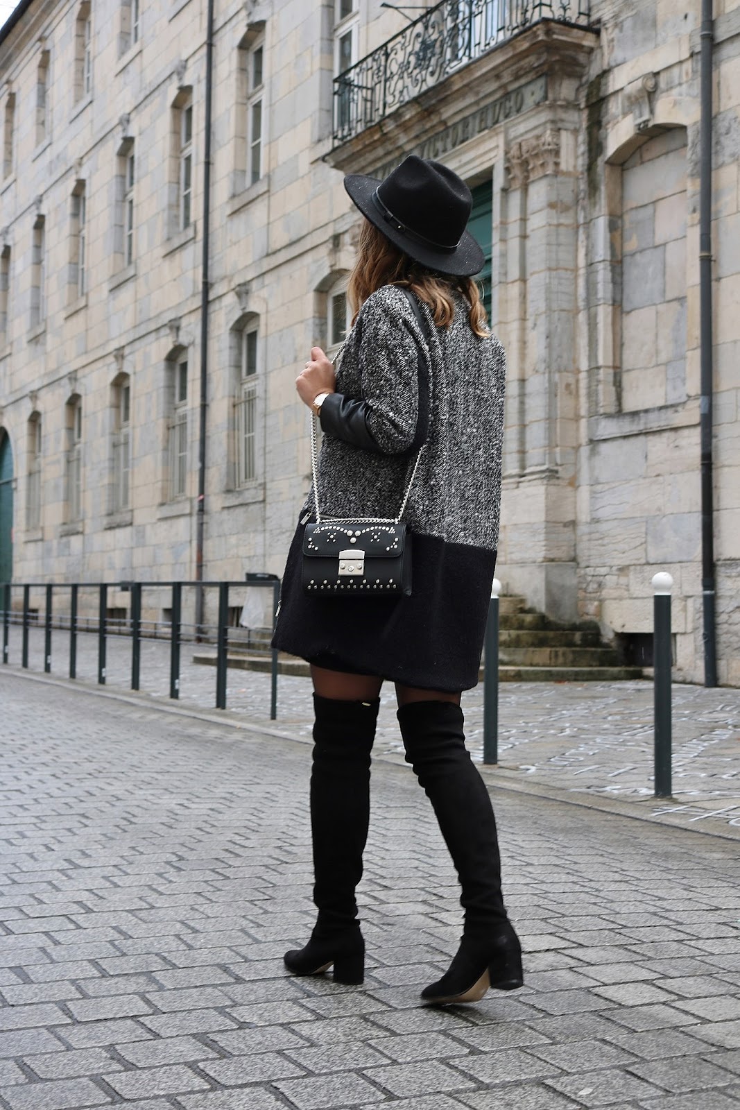 retrospective-mode-pauline-dress-blog-mode-deco-lifestyle-besancon-doubs-franche-comte-fille-blogueuse-look-tenue-tendance-fashion-2017