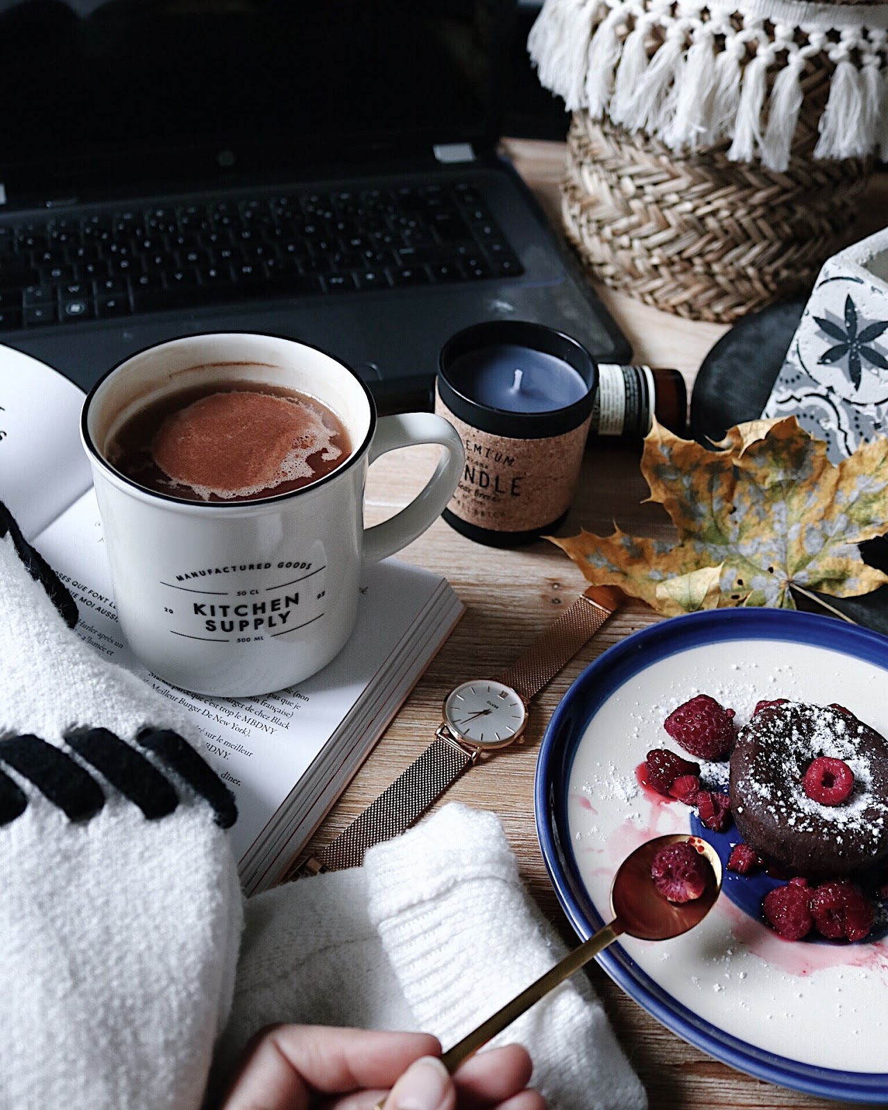 pauline-dress-auto-entrepreneur-autoentrepreneur-conseil-debuter-lancer-son-activite-blog-blogueur-blogueuse-besancon